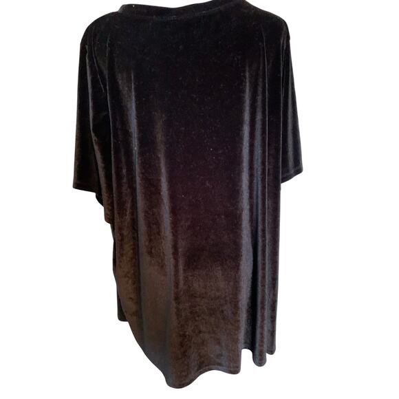 Torrid black velvet top size 5 x  round neckline - Picture 3 of 4